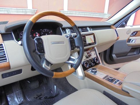 Used 2019 Land Rover Range Rover HSE AWD/4WD image 9