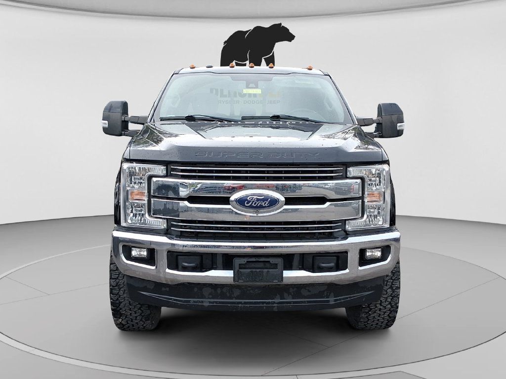 Used 2018 Ford F250 Lariat w/ Lariat Ultimate Package AWD/4WD image 8