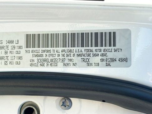 Used 2019 RAM 3500 Tradesman w/ Chrome Appearance Group image 37