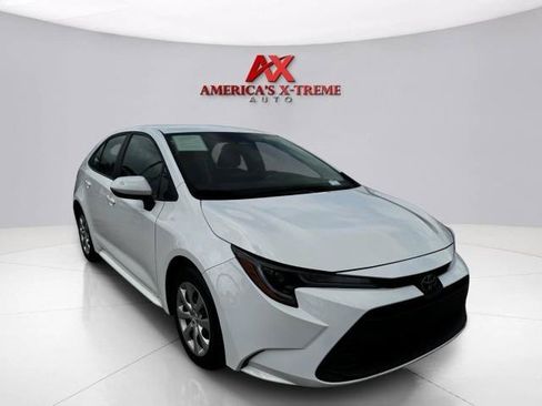 Used 2023 Toyota Corolla LE FWD image 8