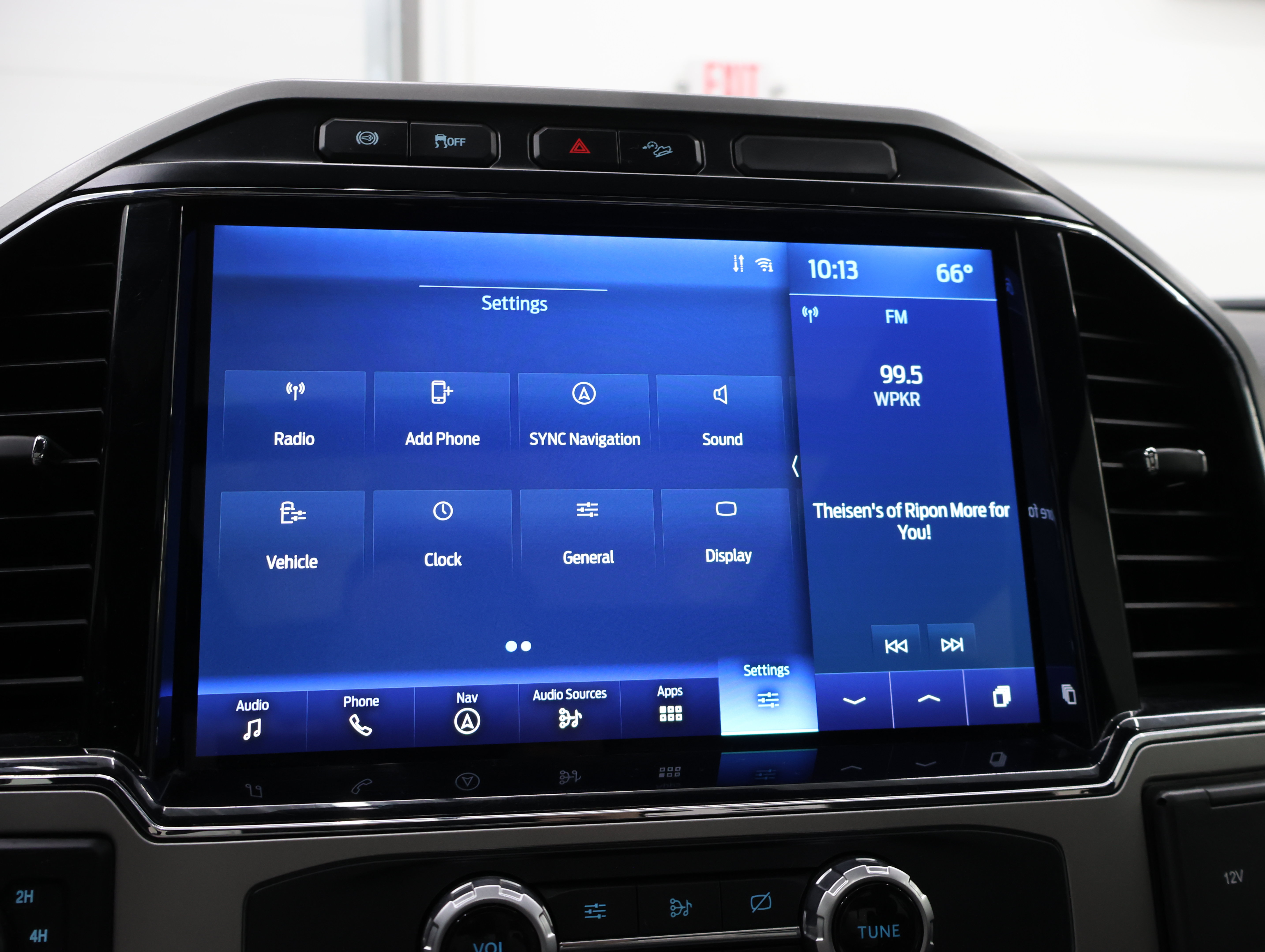 Used 2022 Ford F250 Lariat w/ Black Appearance Package AWD/4WD image 54