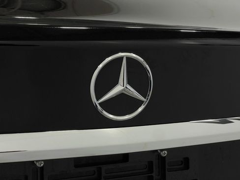 Used 2017 Mercedes-Benz C 300 4MATIC Sedan image 38