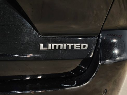 Used 2024 Jeep Grand Cherokee Limited image 39