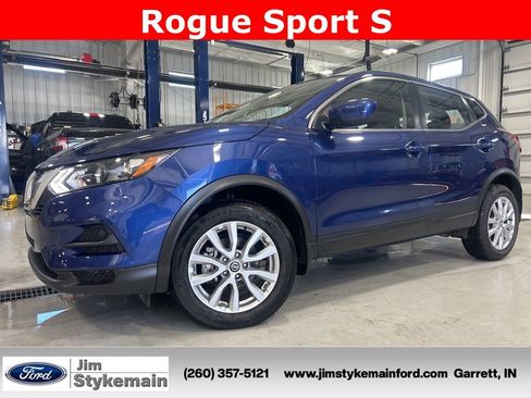 Used 2022 Nissan Rogue Sport S image 1