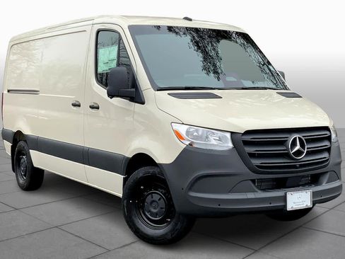 New 2026 Mercedes-Benz Sprinter 2500 image 2