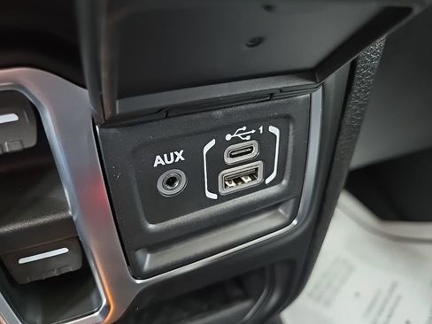 New 2026 Jeep Gladiator Sahara image 66