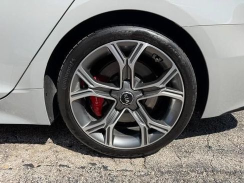 Used 2020 Kia Stinger GT2 AWD/4WD image 6
