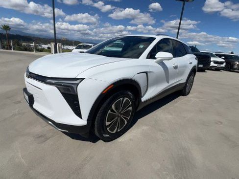 Used 2024 Chevrolet Blazer EV LT image 4