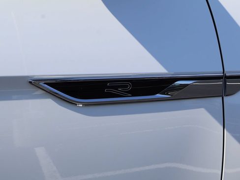 New 2026 Volkswagen Atlas SEL Premium R-Line AWD/4WD image 11