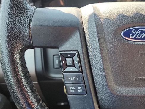 Used 2017 Ford Expedition XLT AWD/4WD image 14