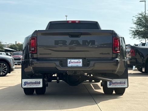 New 2026 RAM 3500 Big Horn AWD/4WD image 8
