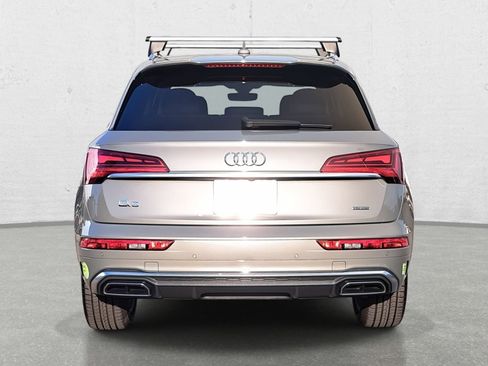 Used 2023 Audi Q5 e Premium w/ Convenience Package image 6