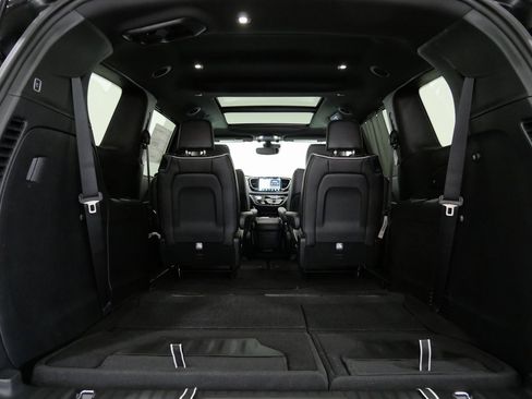 New 2026 Chrysler Pacifica Limited w/ S Appearance Package image 30