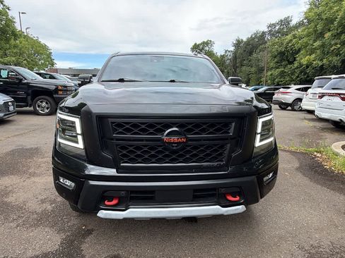Used 2021 Nissan Titan PRO-4X w/ Pro-4x Convenience Package AWD/4WD image 2