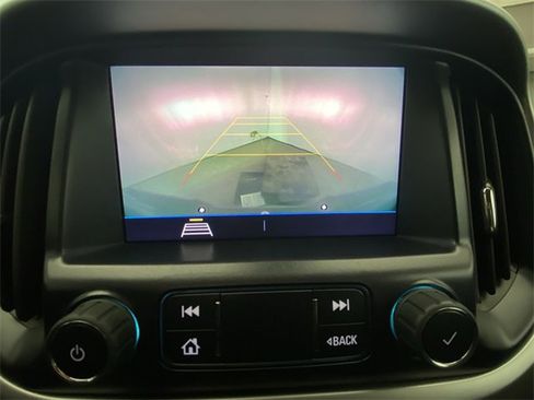 Used 2022 Chevrolet Colorado LT w/ Fleet Safety Package image 17