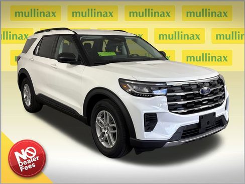 New 2026 Ford Explorer Active RWD image 1