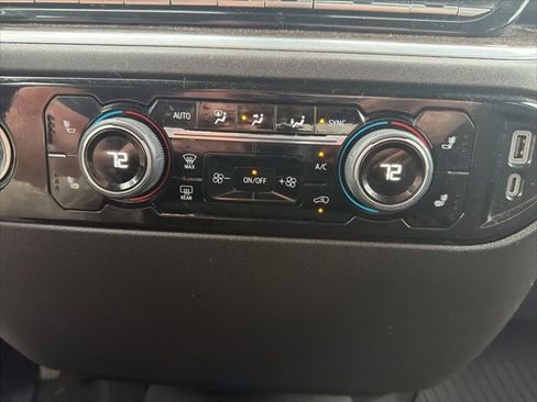 Used 2022 Chevrolet Silverado 1500 LT AWD/4WD image 28