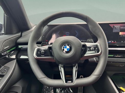 Used 2025 BMW 530i xDrive w/ M Sport Package image 9