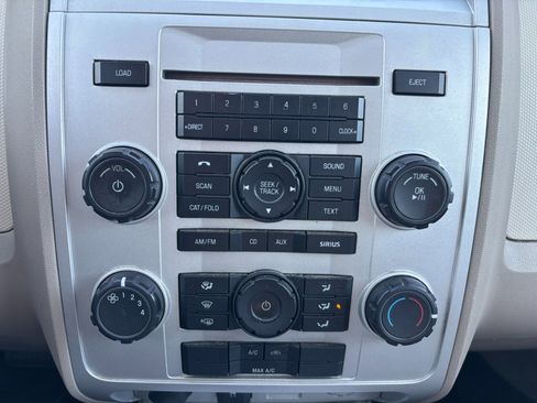 Used 2010 Mercury Mariner 2WD image 13