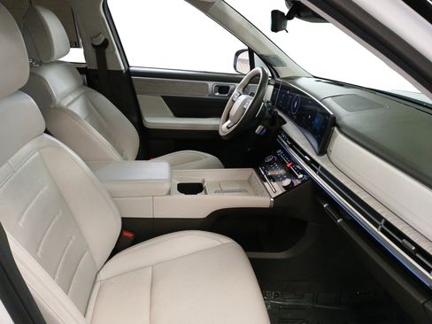 Used 2025 Hyundai Santa Fe Calligraphy image 15