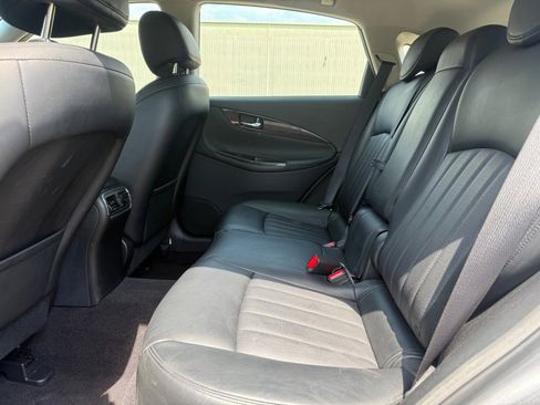 Used 2017 INFINITI QX50 AWD w/ Premium Plus Package image 11