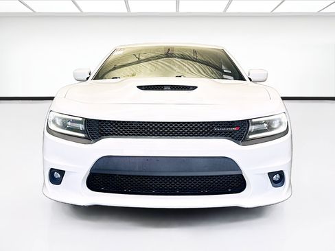 Used 2019 Dodge Charger GT RWD image 2