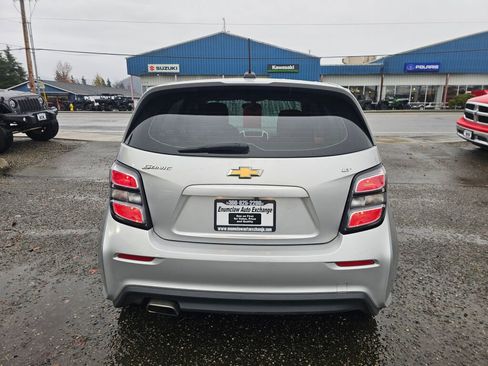 Used 2017 Chevrolet Sonic LT image 6