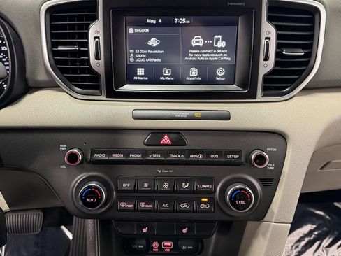 Used 2019 Kia Sportage LX w/ LX Popular Package AWD/4WD image 18