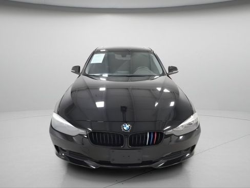 Used 2015 BMW 320i xDrive Sedan AWD/4WD image 2