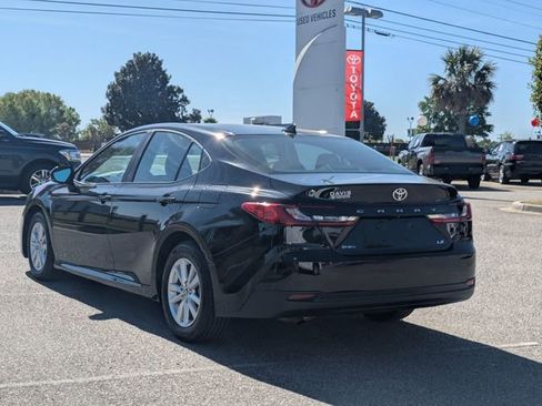Certified 2025 Toyota Camry LE FWD image 5