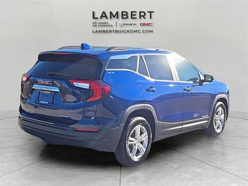 Used 2022 GMC Terrain SLE w/ Driver Convenience Package image 5