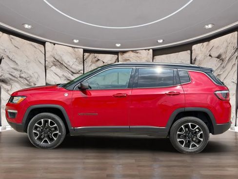 Used 2019 Jeep Compass Trailhawk AWD/4WD image 3