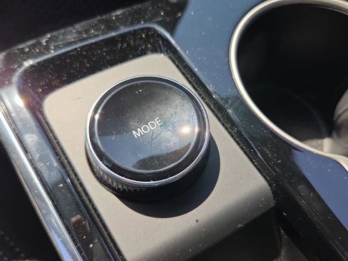 Used 2026 Chevrolet Equinox LT w/ Safety and Technology Package image 25