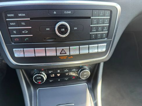 Used 2019 Mercedes-Benz GLA 250 4MATIC image 34