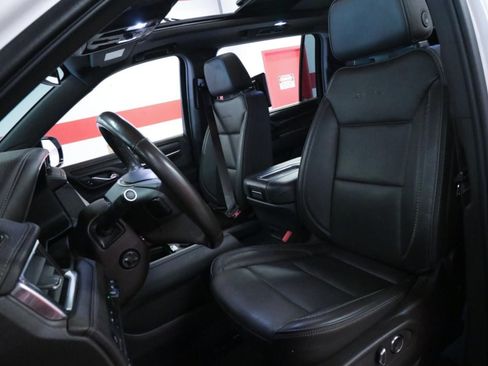 Used 2021 GMC Yukon XL Denali AWD/4WD image 10