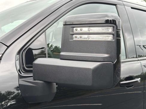 Used 2025 GMC Sierra 2500 AT4 w/ AT4 Premium Plus Package AWD/4WD image 40