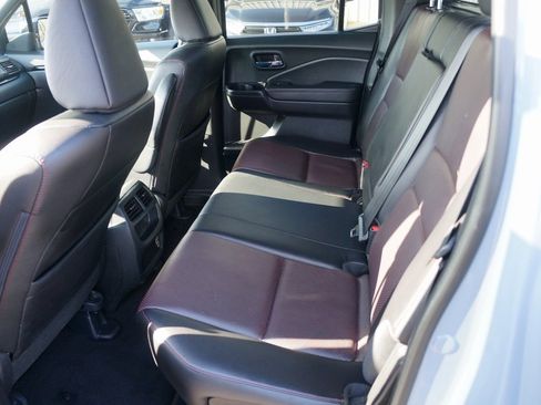 Certified 2023 Honda Ridgeline Black Edition image 11