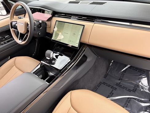 New 2026 Land Rover Range Rover Sport Dynamic SE AWD/4WD image 12