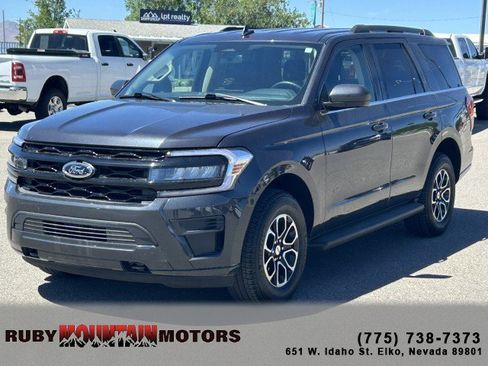 Used 2024 Ford Expedition XLT AWD/4WD image 3