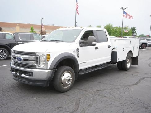 Used 2019 Ford F550 4x4 Crew Cab Super Duty w/ XLT Value Package image 8