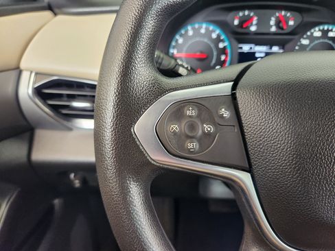 Certified 2023 Chevrolet Traverse LS FWD image 29