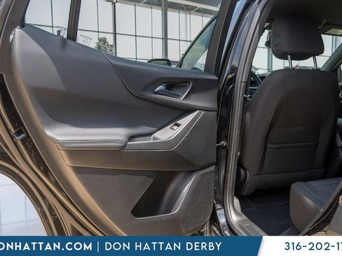 Used 2025 Chevrolet Equinox LT FWD image 20