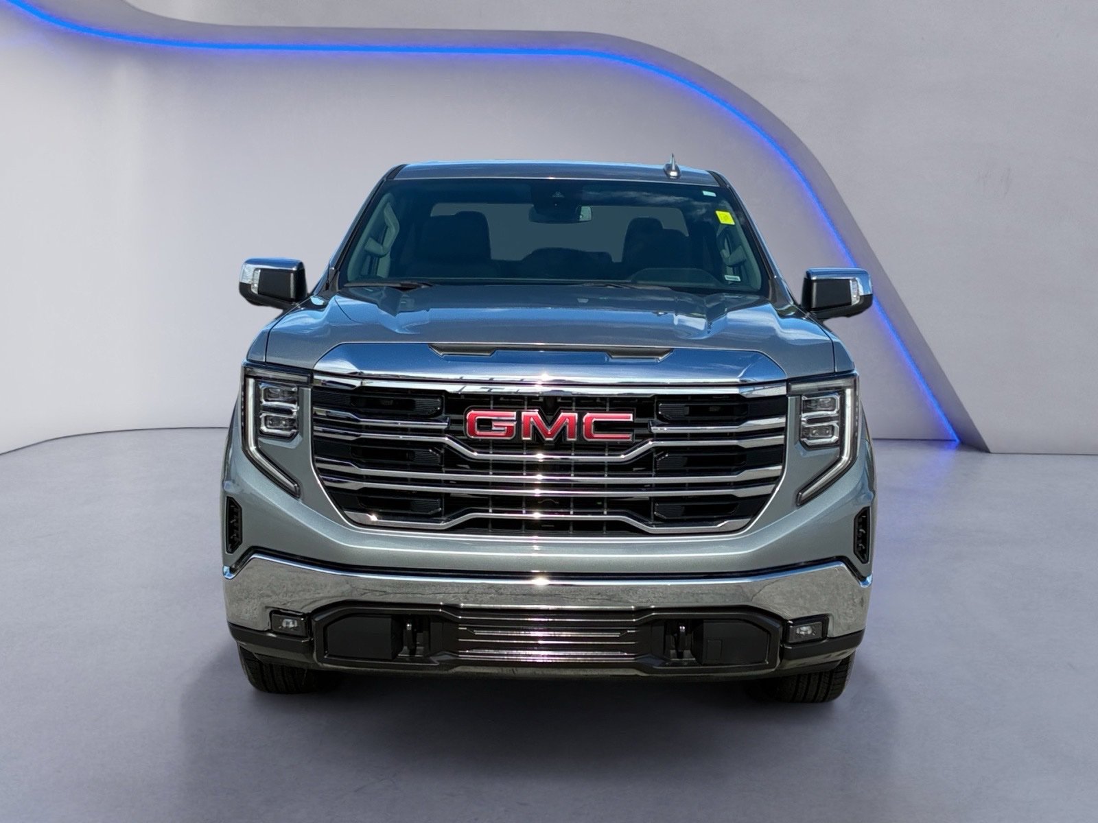 Used 2025 GMC Sierra 1500 SLT AWD/4WD image 8