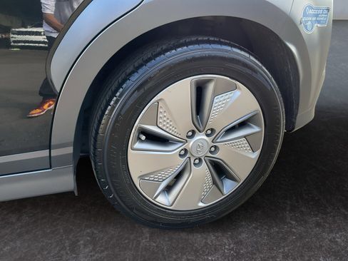 Used 2021 Hyundai Kona SEL image 10