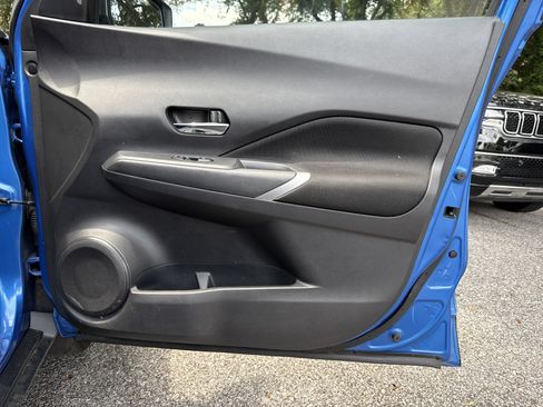 Used 2023 Nissan Kicks SV FWD image 31