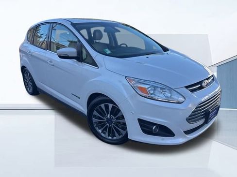 Used 2018 Ford C-MAX Titanium w/ Equipment Group 301A image 3