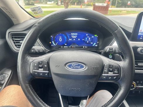 Used 2020 Ford Escape SE Sport FWD image 13
