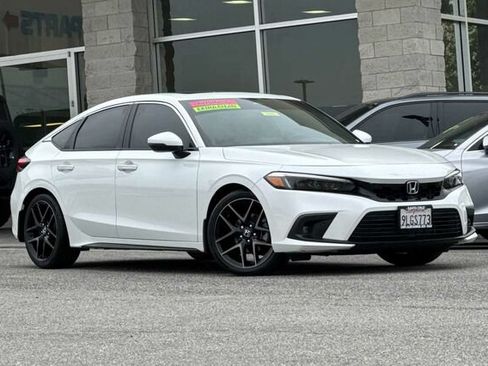 Used 2024 Honda Civic Sport Touring image 2