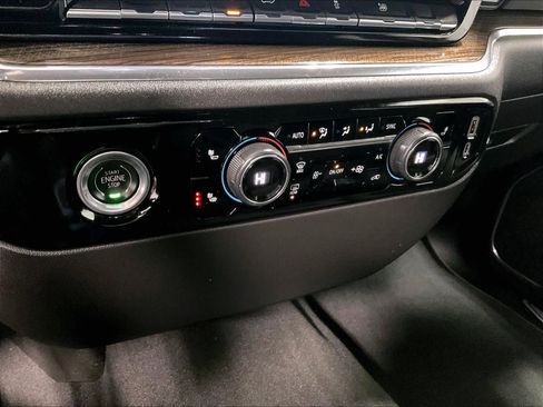 Used 2023 Chevrolet Silverado 1500 LT image 25