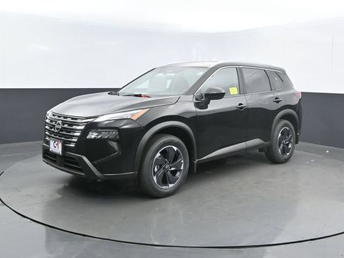 Certified 2025 Nissan Rogue SV AWD/4WD image 1